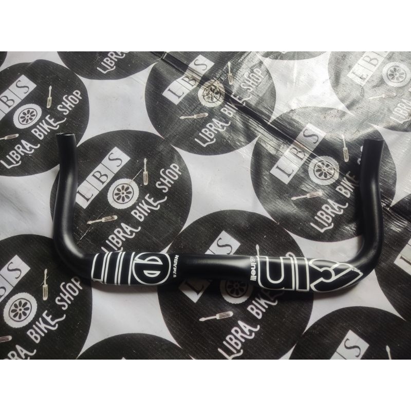 STANG BULLHORN CINELLI MASH ACM 420MM AL-70 31.8MM OS OVERSIZE HITAM