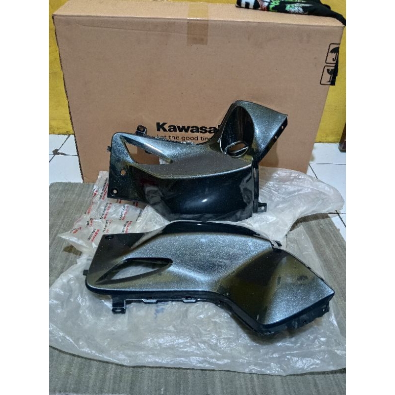 sayap dalam kawasaki zx130, sayap bagian dalam zx130, sayap zx130, cover kontak zx130