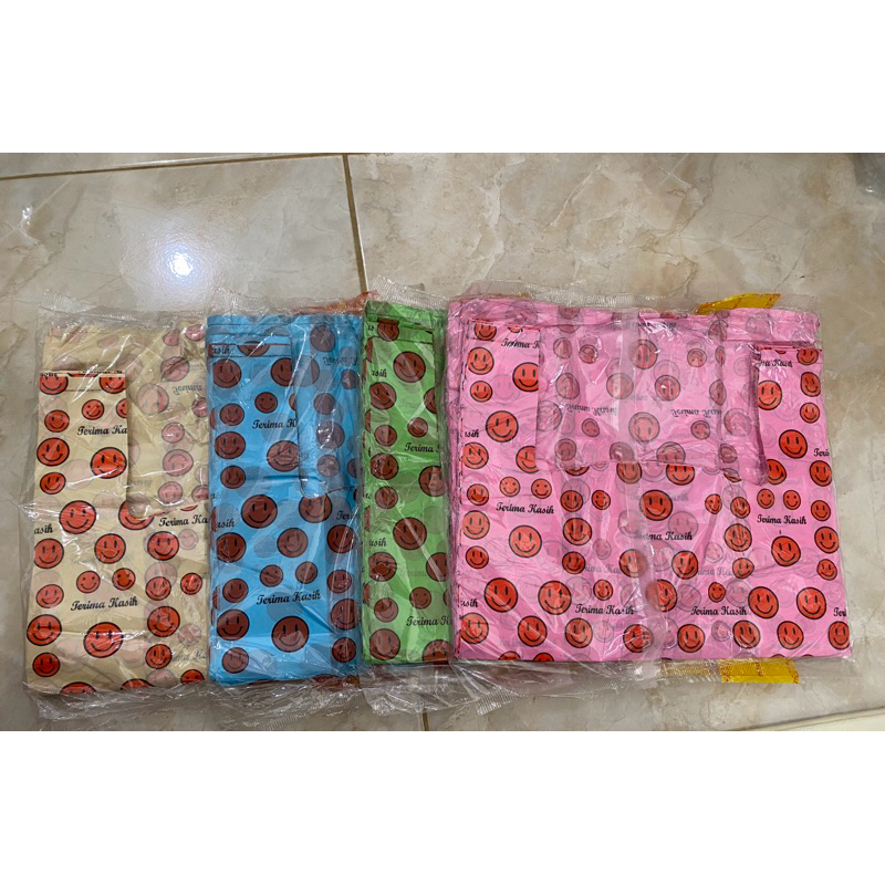 

tas plastik smile