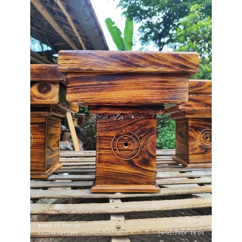 Stup Toping Lebah Biroi bahan kayu Pinus