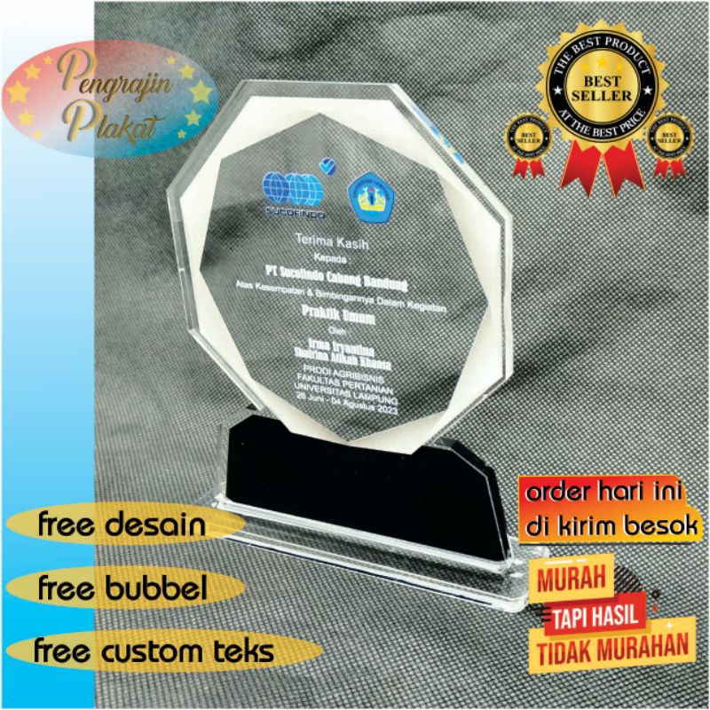 custom plakat akrilik sehari jadi untuk wisuda souvernir kenang kenangan