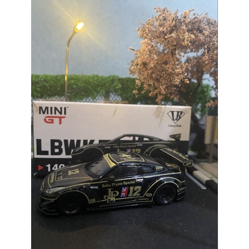 MINI GT NISSAN GTR R35 NO.140