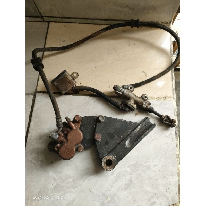 pengereman set belakang minerva