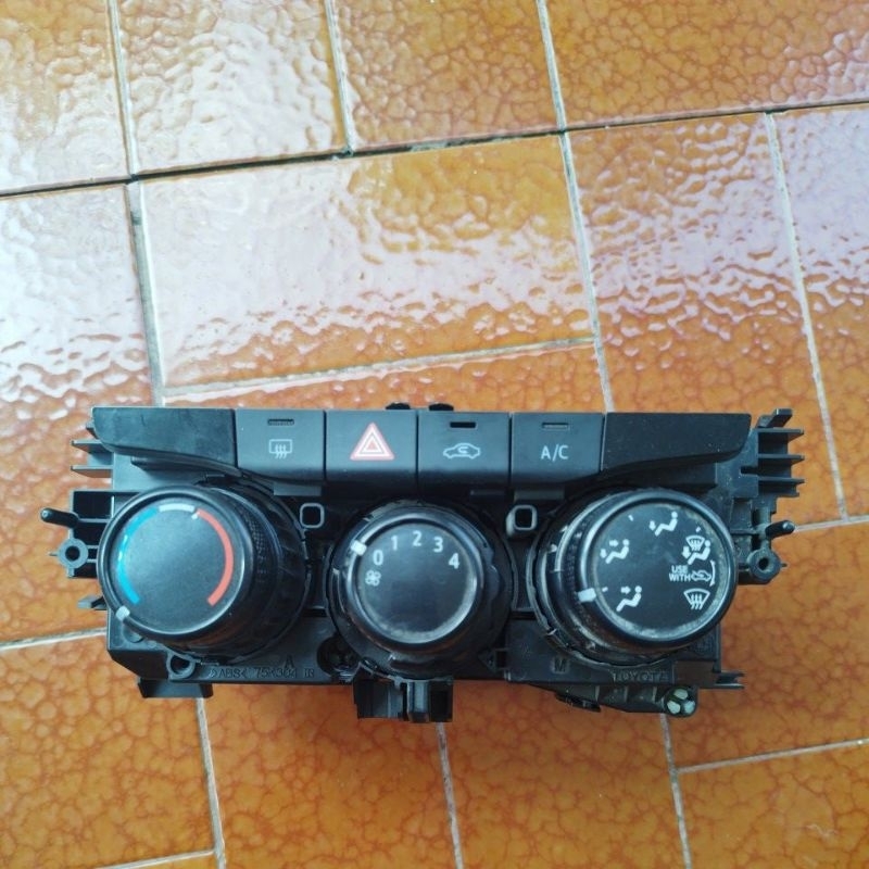 SAKLAR PANEL AC TOYOTA NEW YARIS VIOS