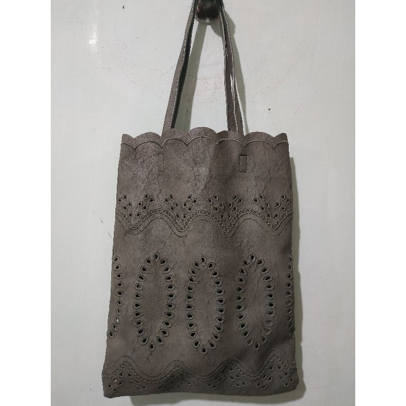 Tote Bag Tas Wanita Kulit Sintetis Motif Bolong