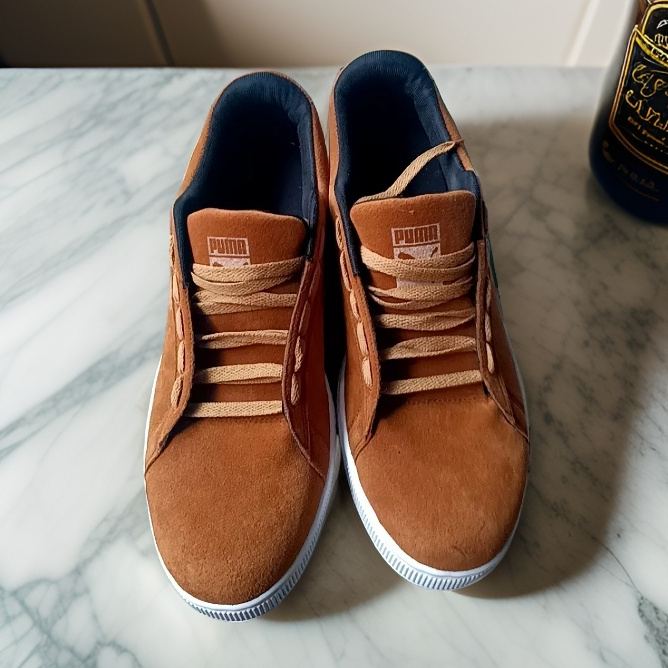 Sepatu Sneaker Santai Suede Tan Cowok Ukuran Jumbo Besar Over Size