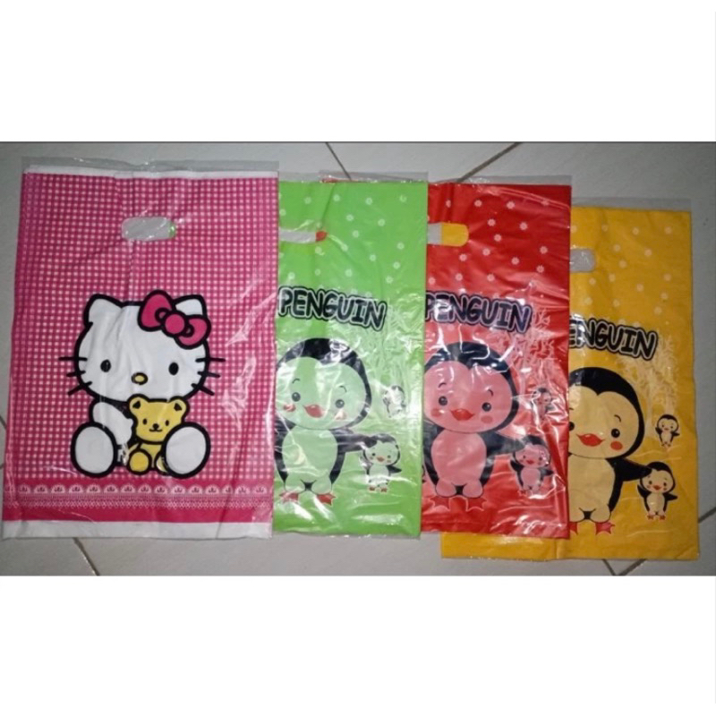 

PLASTIK ULANG TAHUN / PLASTIK PARSEL /KANTONG UNTUK SNACK ULANG TAHUN ISI 10 LEMBAR