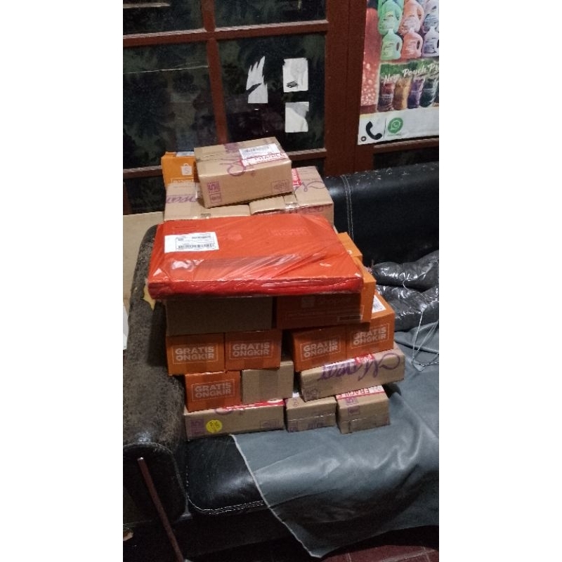 

Box Kardus polos ukuran 22cm x 12cm x 10cm