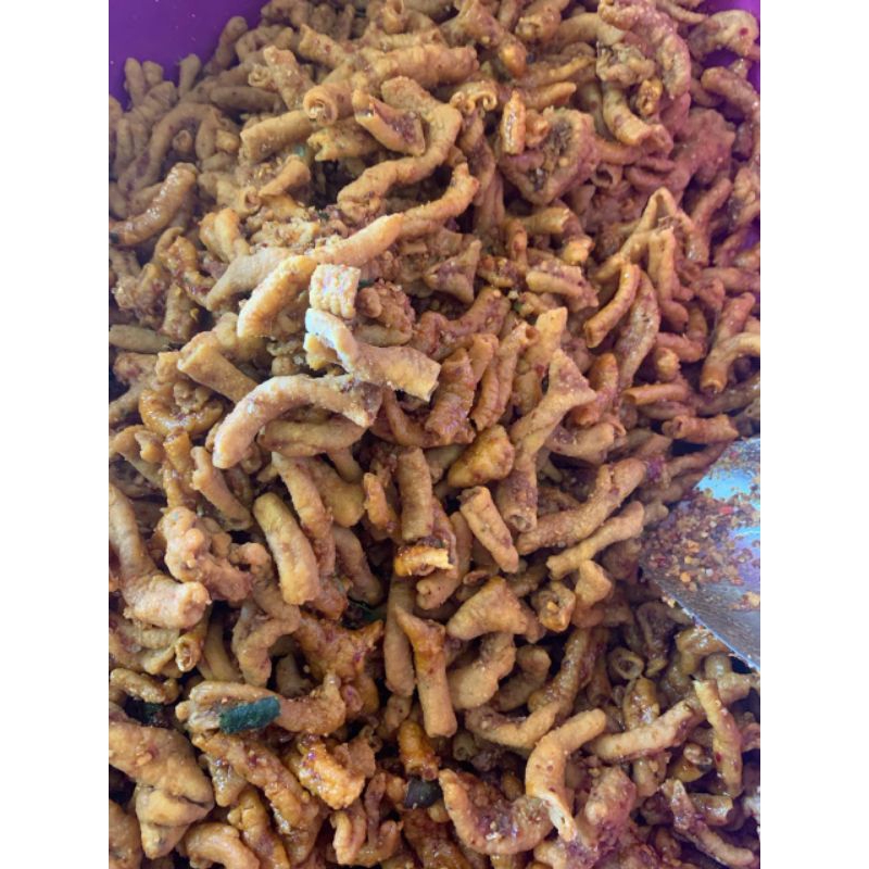 

kripik usus pedas aroma daun jeruk full bumbu melimpah