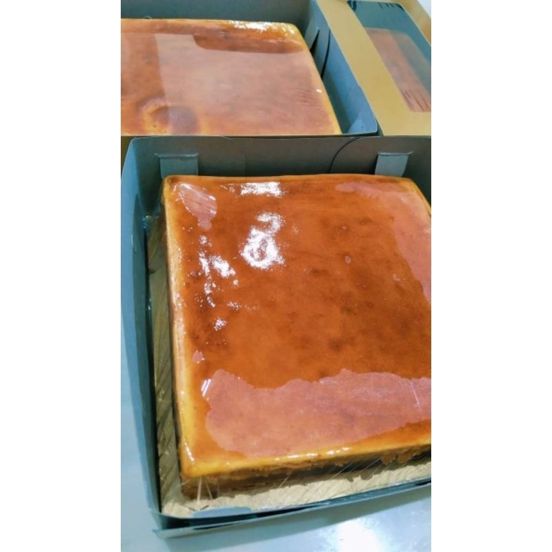 

Kue Lapis Legit Premium