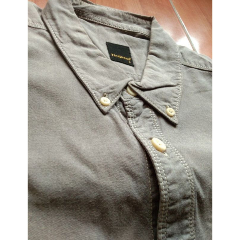 Preloved kemeja Tira jeans original