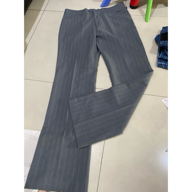 Mexx celana sopan bahan pria warna abu-abu grey gray celana panjang kantor formal casual motif salur