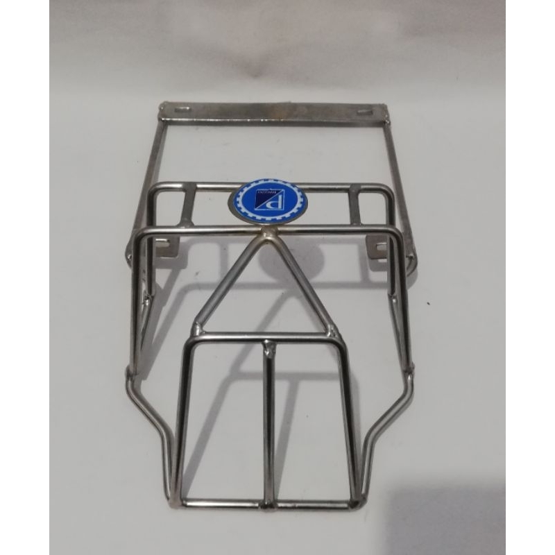 Brongsong pelindung lampu stop belakang vespa super 66