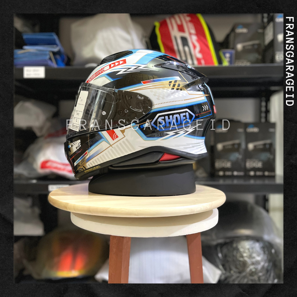 HELM SHOEI Z8-  RF 1400 NXR2 ARCANE 1:1 FF
