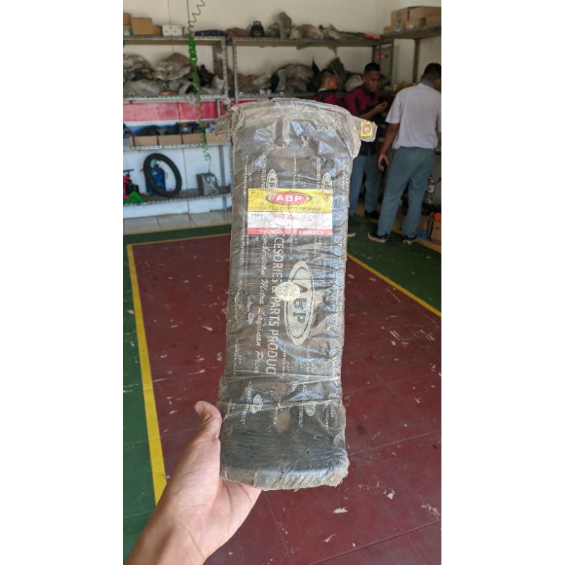 bagasi tengah revo absolute