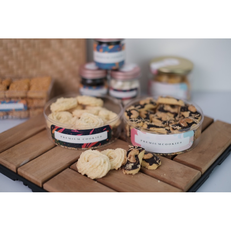 

PAKET RESELLER 250 GR COOKIES KUE LEBARAN PREMIUM