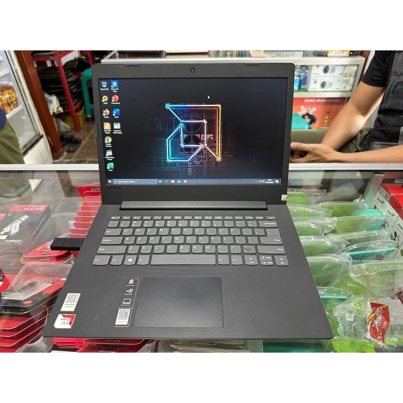 Laptop second Lenovo Ideapad 3 core i3 gen10