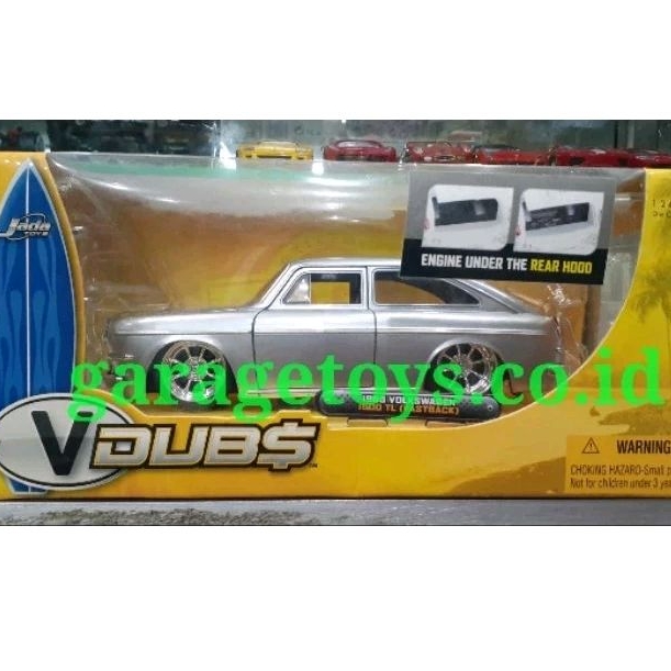 JadaToys 1:24 Diecast 1965 VW 1600TL Fastback