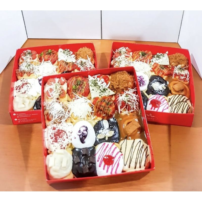 

Roti Geulung larissa bakery - roti goolung ala bali - roti gulung bandung