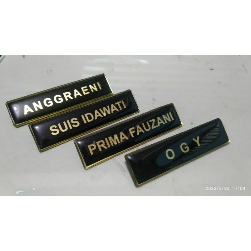 

Papan nama l nametag kuningan (magnet)