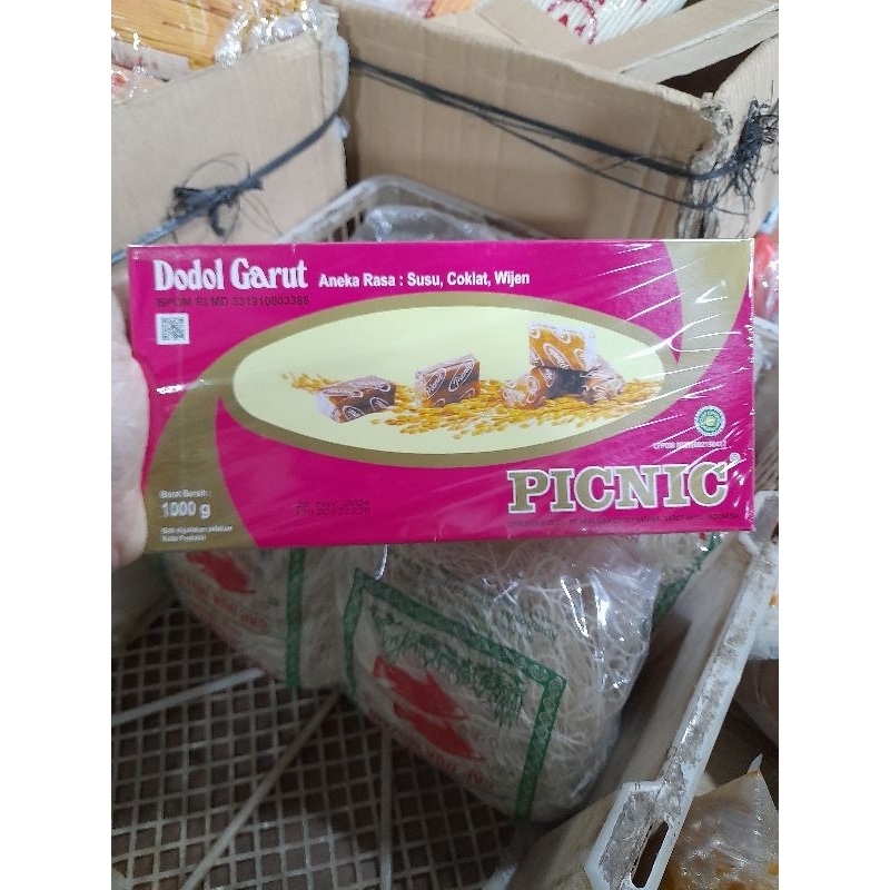 

Dodol Garut Picnic berat 1 kg