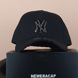 Topi Bisbol Ny Logo Besi Silver Unisex Snapback Caps
