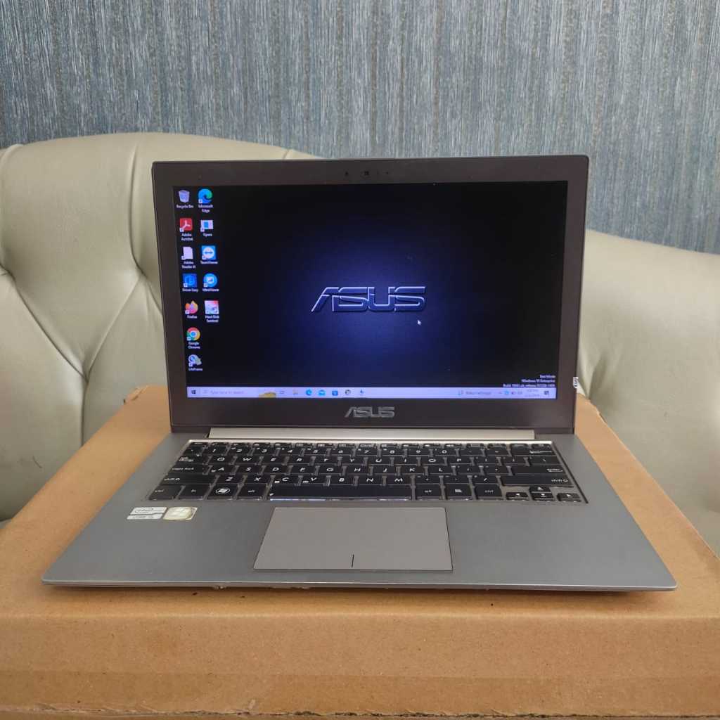 Laptop Asus Zenbook UX32VD Core i5-3317U Ram 4/500Gb+32Gb Silver Gold