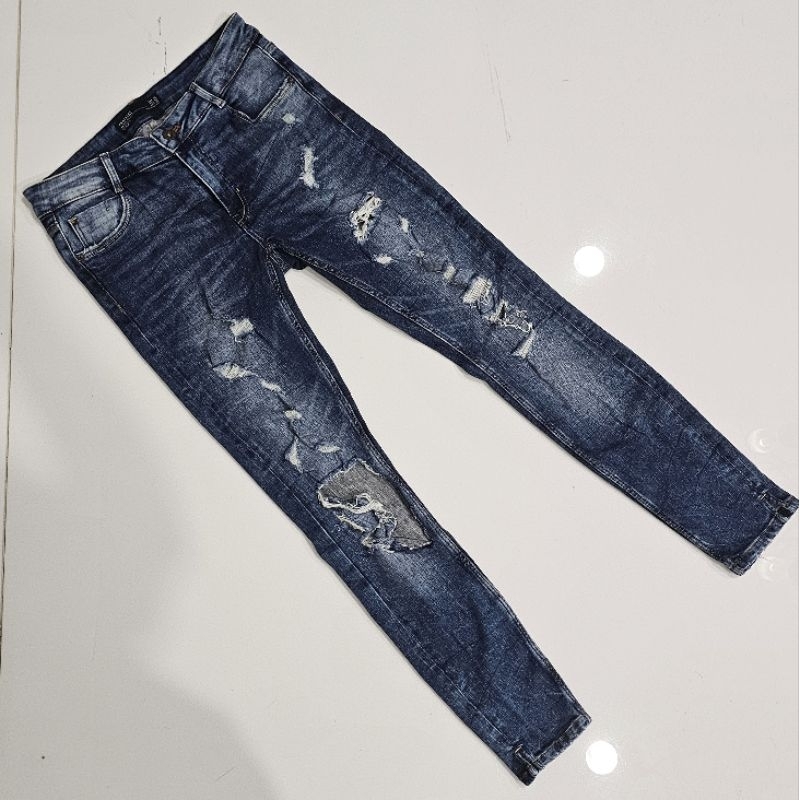 Zara Low Rise Ripped Skinny Jeans