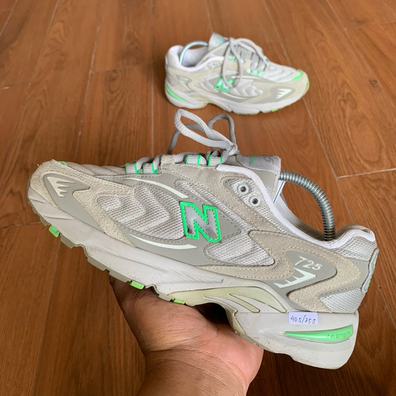sepatu sneakers original NEW BALANCE 725