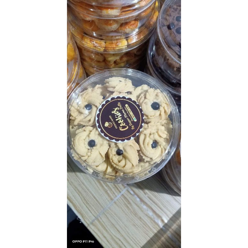 

kue semprit/kemasan toples 500gr