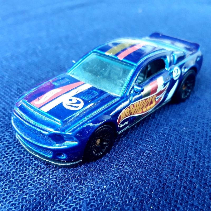 Diecast Loose Hot Wheels HW 10 Ford Shelby GT500 Super Snake Biru