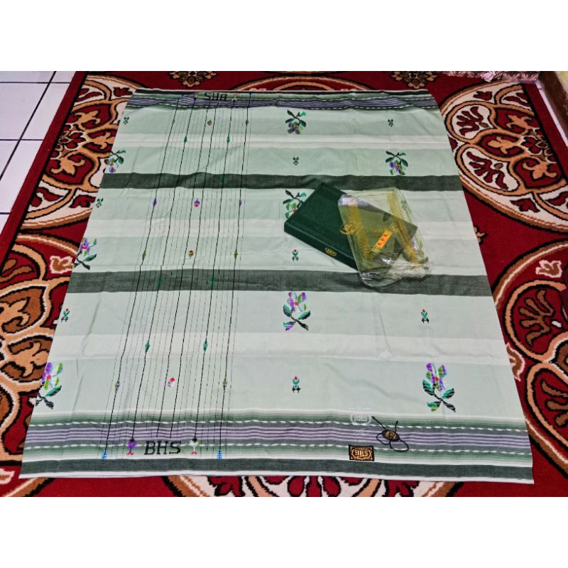 Sarung Bhs Second Skt Fs Gold Lawas like new