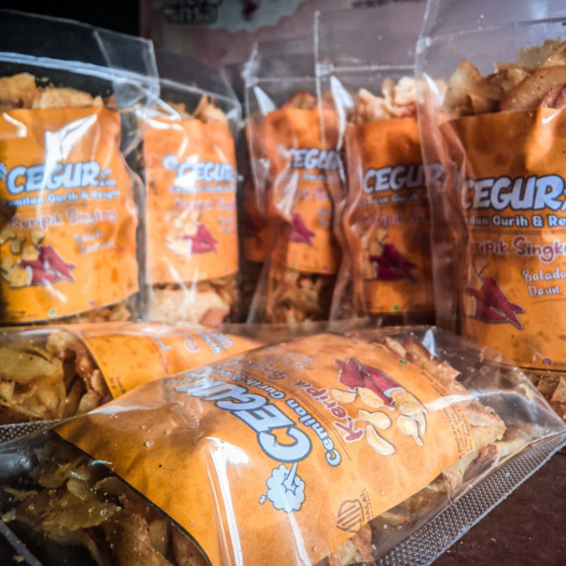 

Keripik Singkong - Daun Jeruk Original & Balado - Gurih Renyah Saat Dimakan