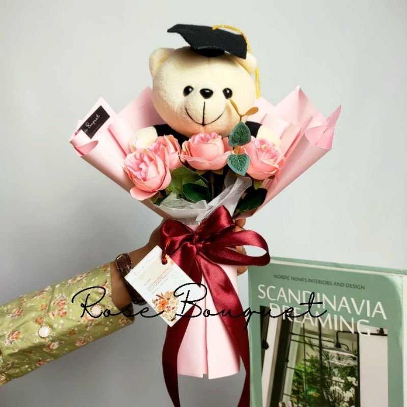 BUKET BUNGA WISUDA /  BUKET BONEKA WISUDA / BUKET BONEKA / BUKET BONEKA BERUANG/ BUKET BUNGA PALSU /