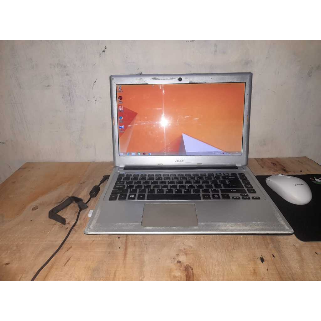 Laptop Bekas Second Murah  Acer V5 Ram 4Gb Hardisk 320 Gb Surabaya