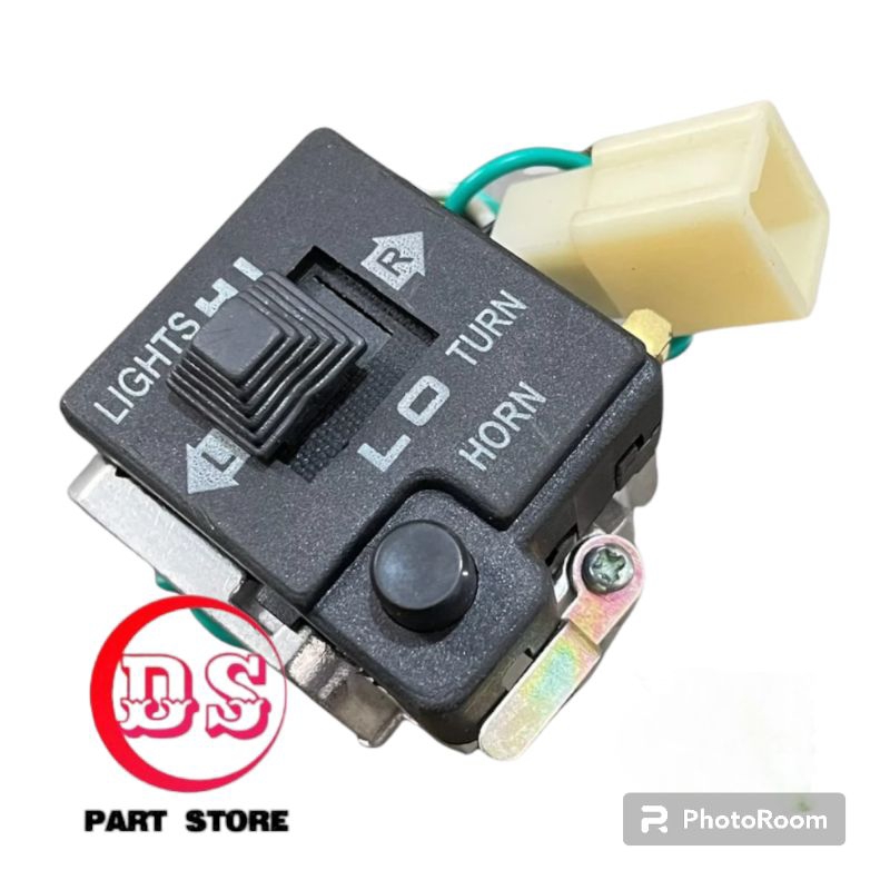 SAKLAR LAMPU HOLDER KANAN & KIRI TAIYOO SUZUKI RC80 / RC 80