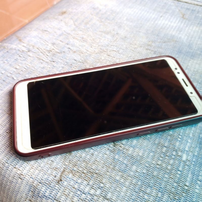 redmi 5+ ubl minus layar retak normal