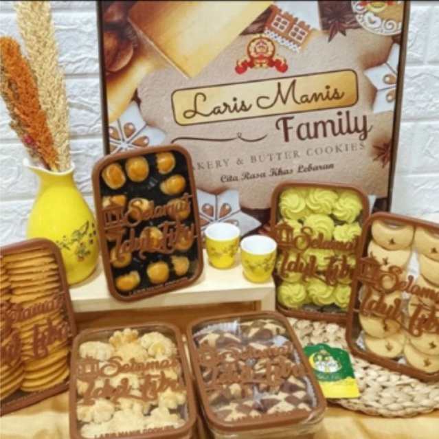 

LARIS MANIS HAMPERS KUE LEBARAN ISI 6 KOTAK