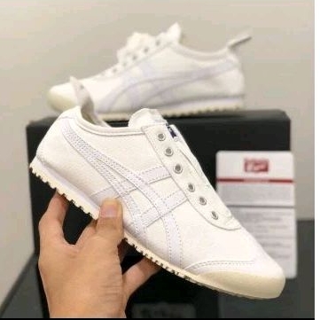 Sepatu onitsuka Tiger Mexico66-Slip-on Allwhite