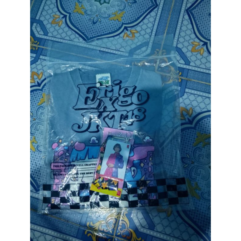 T-SHIRT  ERIGOxJKT48 VOL 5 FREYA SIZE S - PHOTOCARD NTSY FREYA - LANYARD FLOWER
