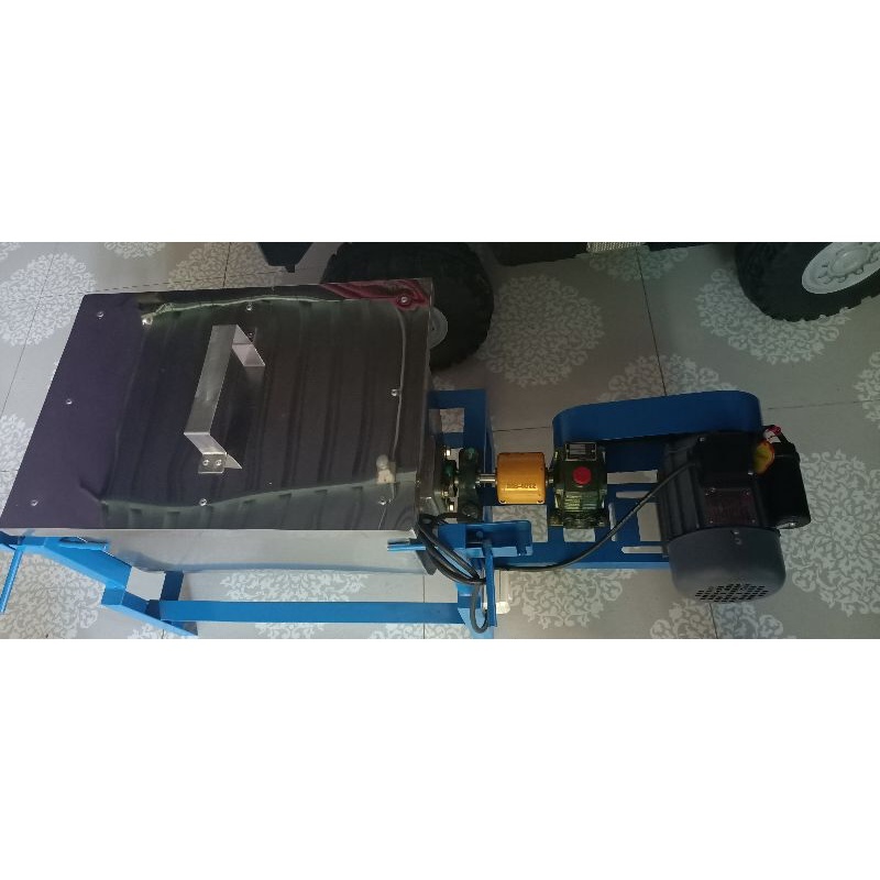 Mesin pengaduk Adonan tepung