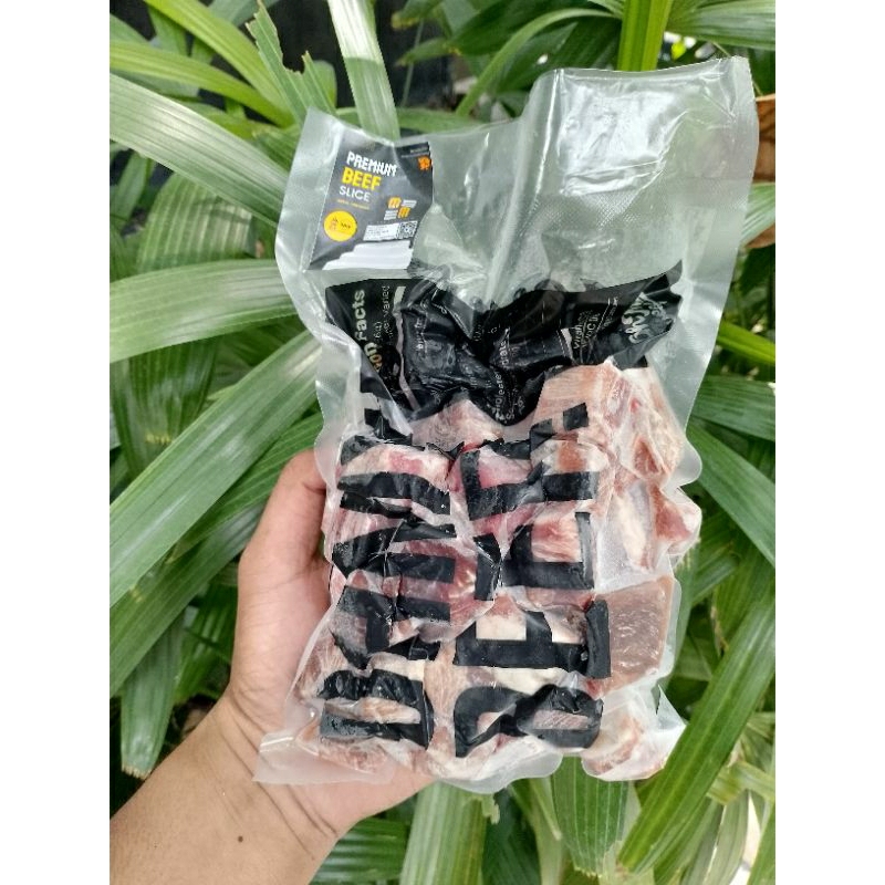 

Saikoro 500gr | Daging Saikoro | Daging sapi | Saikoro Meltique | Saikoro Ohmybeef | Saikoro Facum Pack