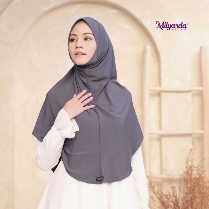 Hijab Bergo instan Anneira - Jilbab Bergo Syar'i Menutup Dagu