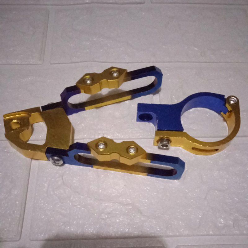 klem selang rem cakram depan