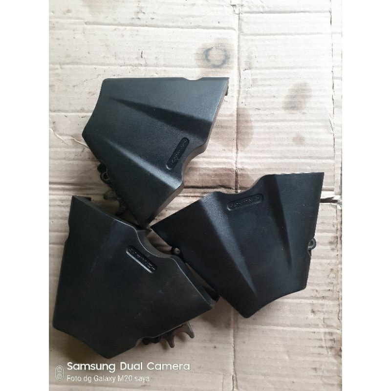 cover gear depan cbr250r cbu