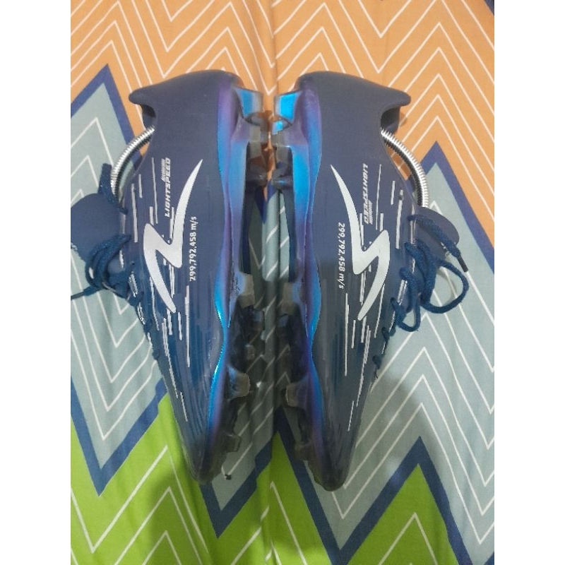 [Second] Sepatu Bola LightSpeed Prussian Blue Size 43