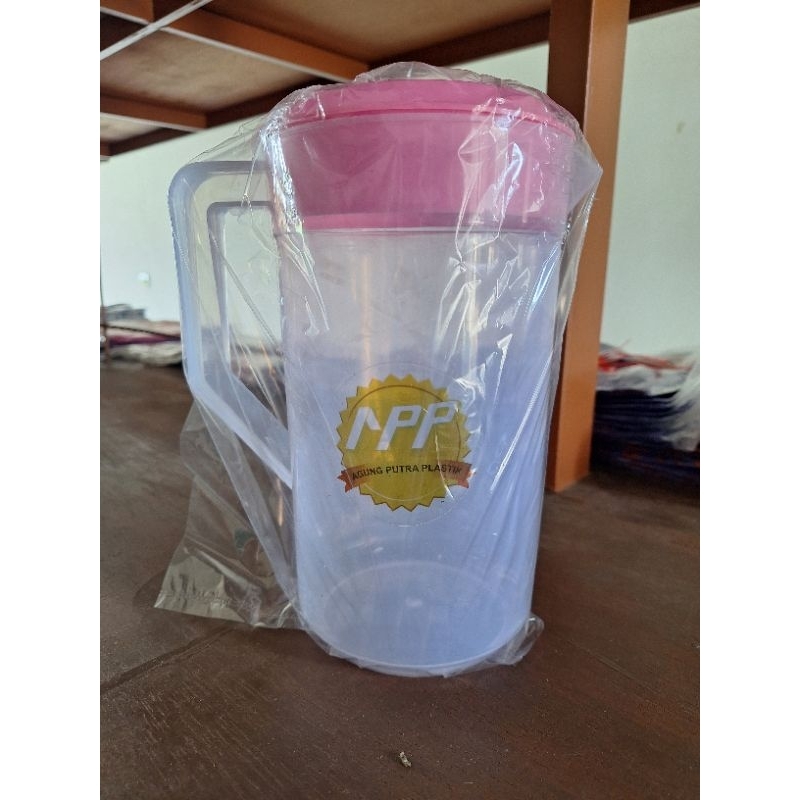Teko air/ Askan/ Pitcher plastik. Ukuran besar tinggi 26 cm,tanggung 22 cm,kecil 18 cm