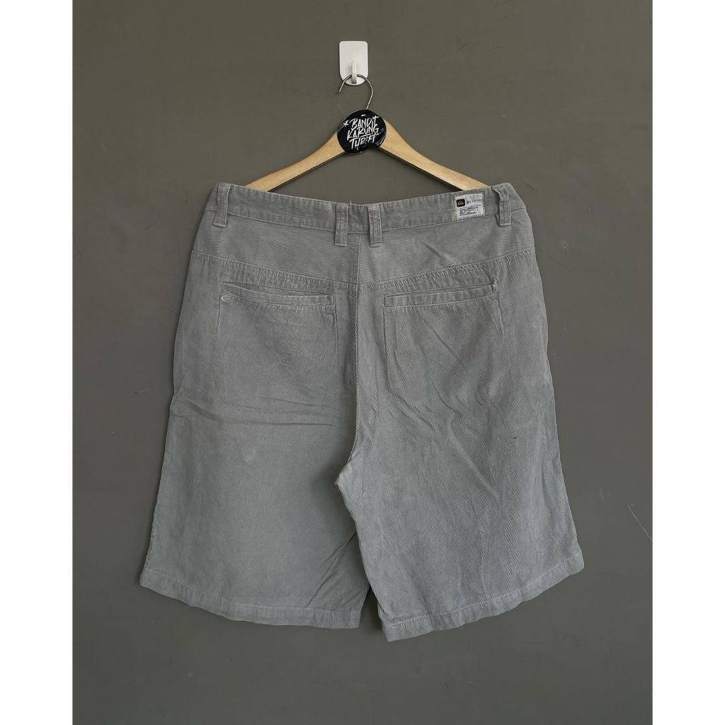 Quiksilver Celana Corduroy logo basic silver