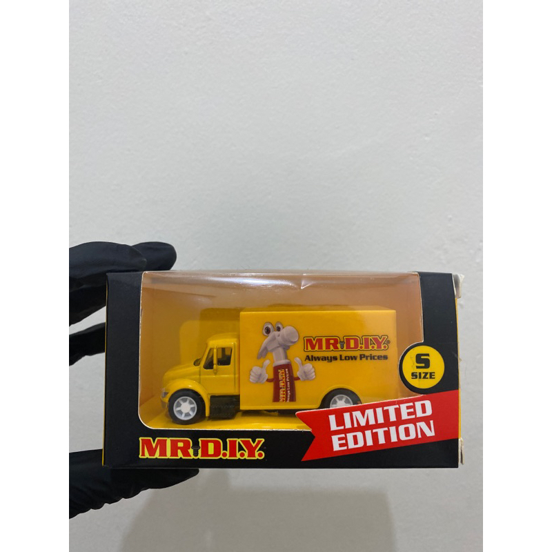 Diecast Truck Mr D.I.Y