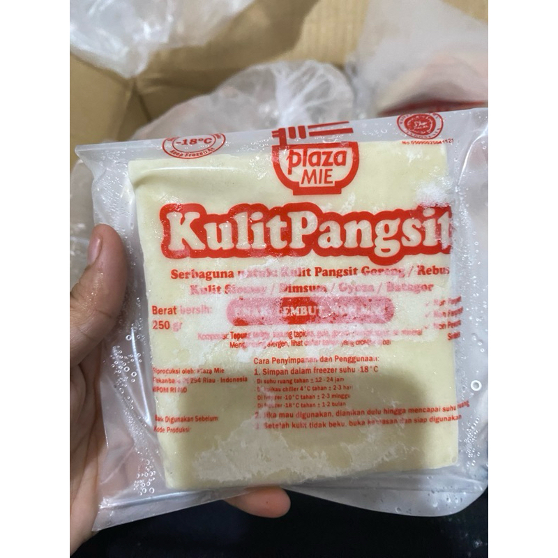 

Kulit pangsit 250 gr isi 25lembar